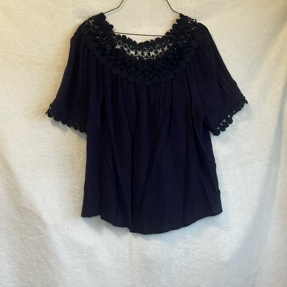 #1060 Unique Spectrum Navy Blue Embellished Boxy Blouse Size Large